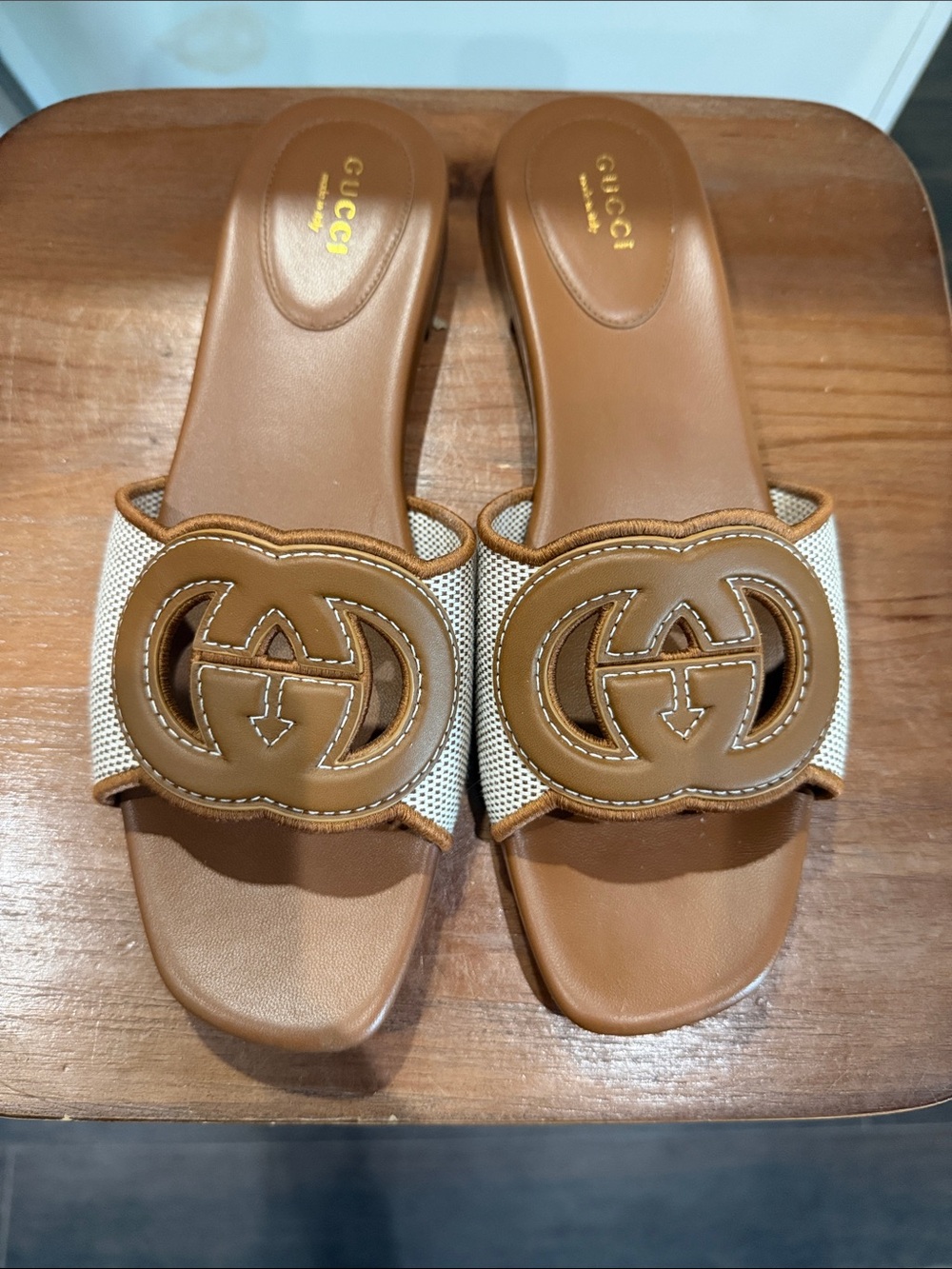 Gucci  Interlocking G slide sandals Tan Leather & Canvas GG Logo Slide Mule